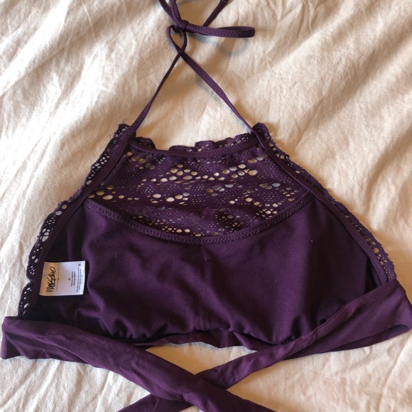 Medium lace rave top/ bra - Picture 3 of 3